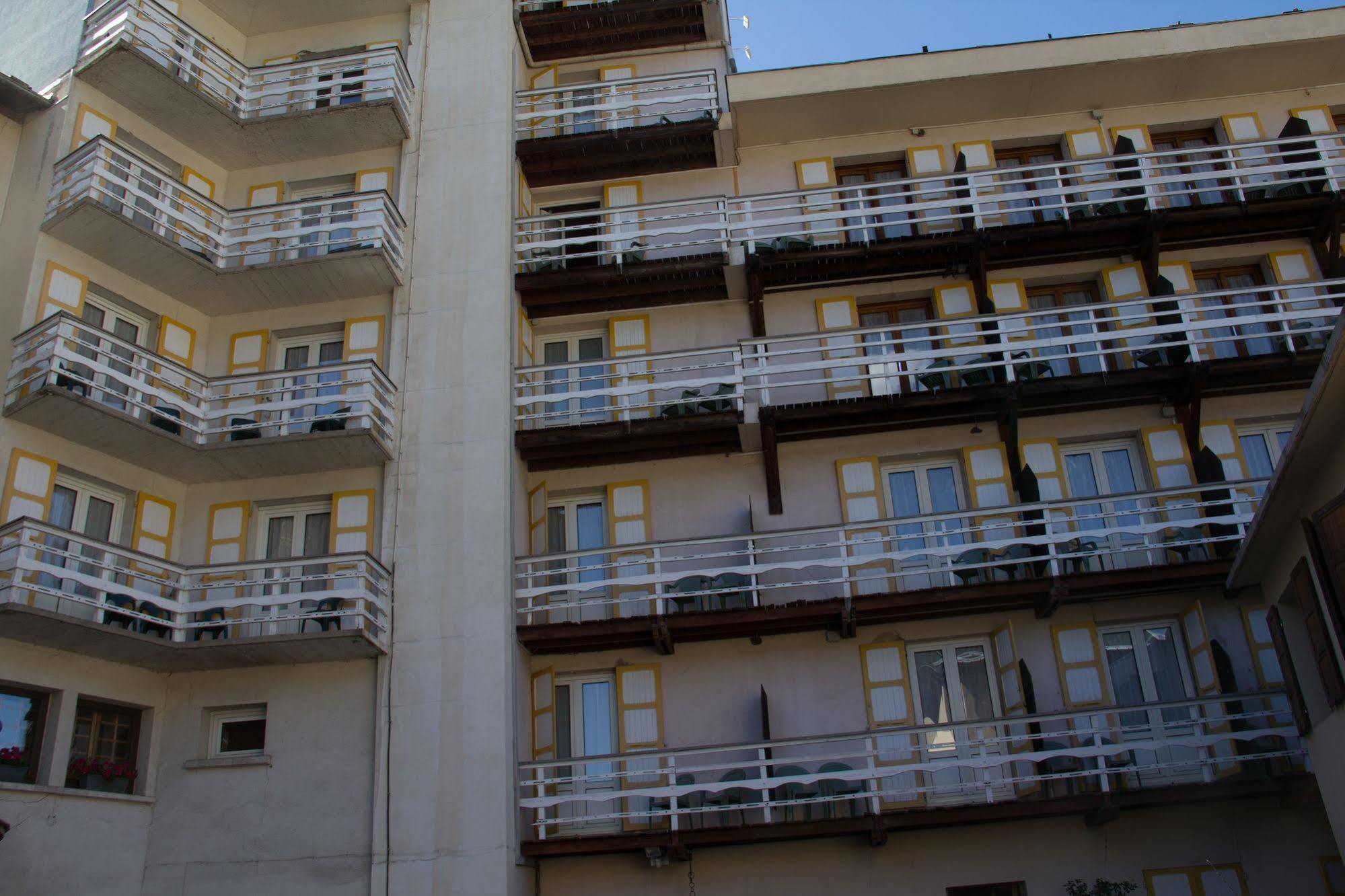 Hôtel Mont-Brison Briançon Extérieur photo